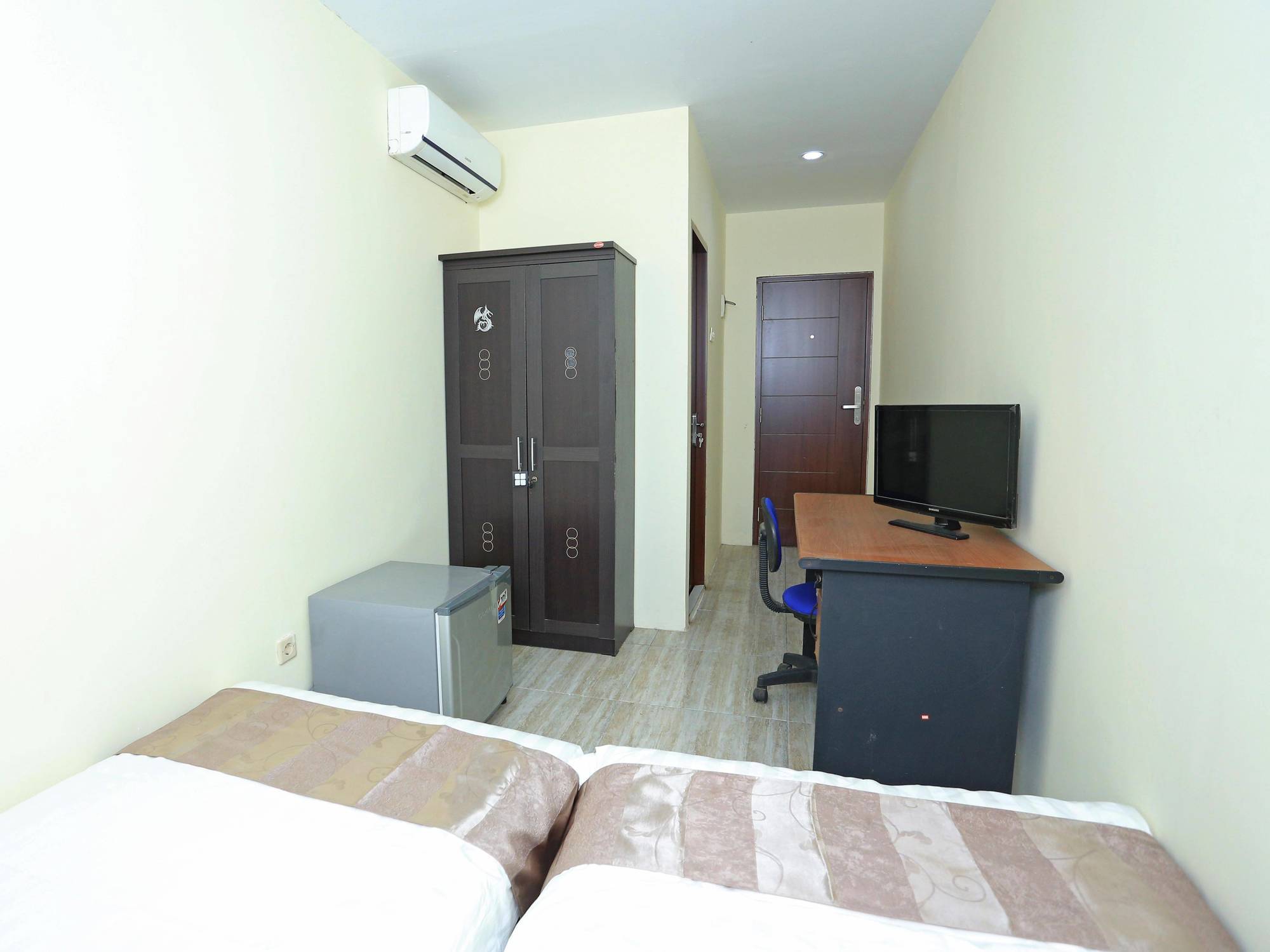 Ds Colive Siliwangi Hotel Semarang Ngoại thất bức ảnh